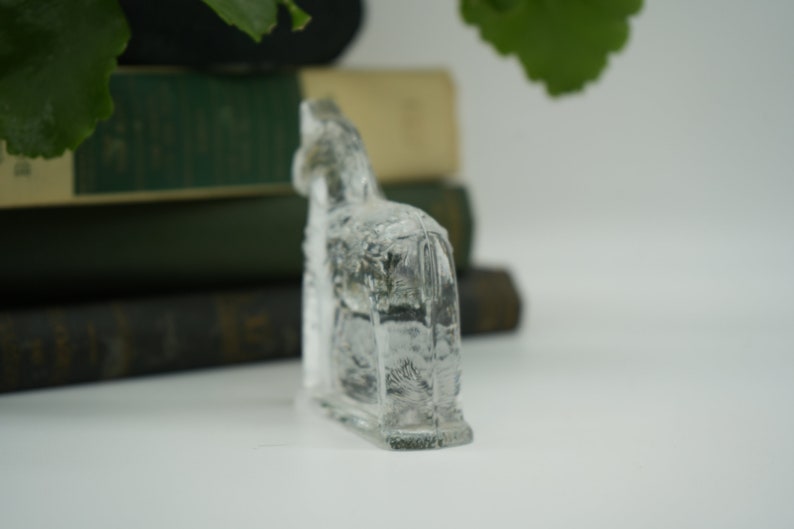 Vintage 'Lindshammar' Glass Horse Dalahast Paperweight Designed by Christer Sjögren Swedish 1970s Dala Horse Figurine Home Decor Rare image 4