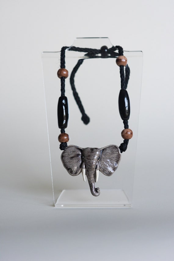 70s Ceramic elephant necklace