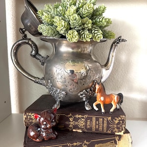 1800’s Columbia Silver Quadruple Plate Tea Pot