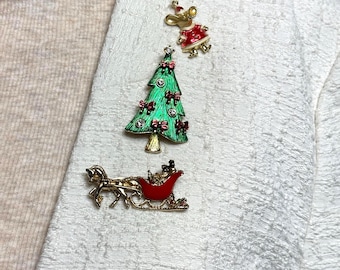 Gusti Christmas Mouse, Tree and Carriage Christmas Collection Brooches