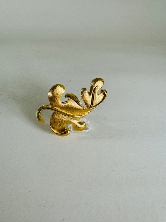 80s Monet Twisted Leaf Statement Brooch