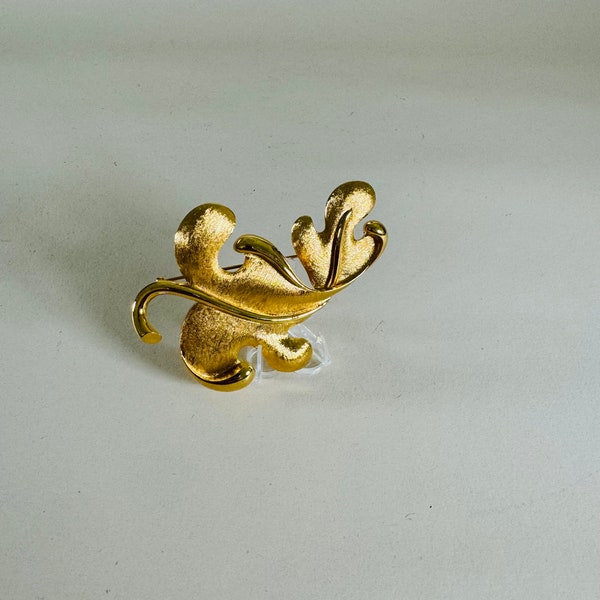 80s Monet Twisted Leaf Statement Brooch