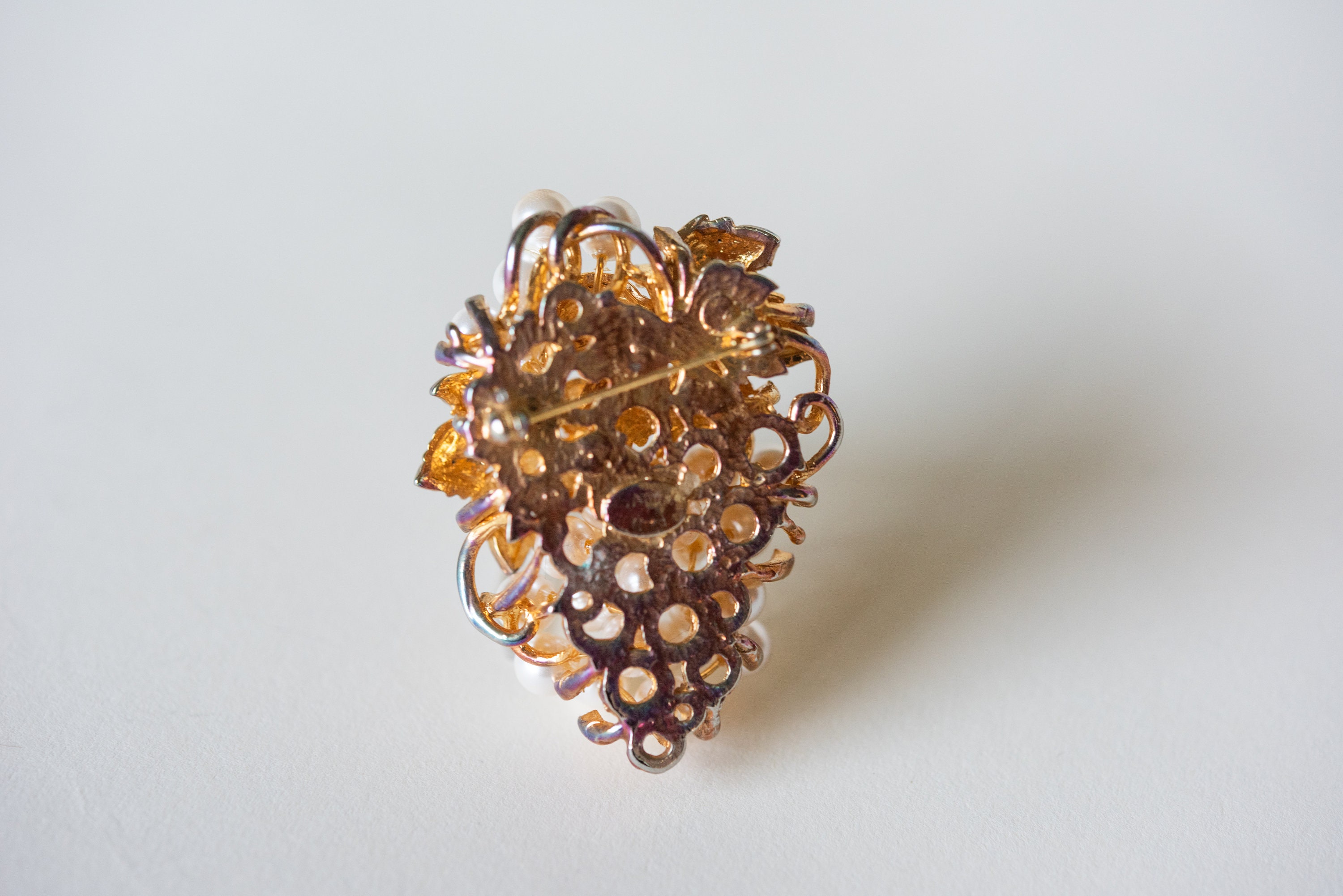 Ann hand brooch best sale