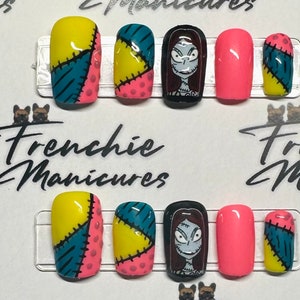Sally, Press on Nails