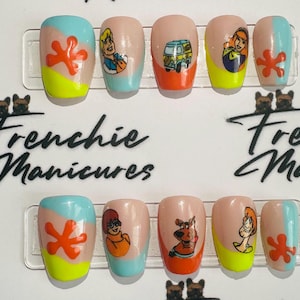 Scared Dog & Friends Press on Nails