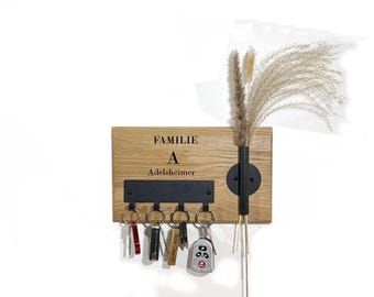 Family key rack with name, made of rustic oak, dried flowers, black metal hooks & personalization *482 - *484