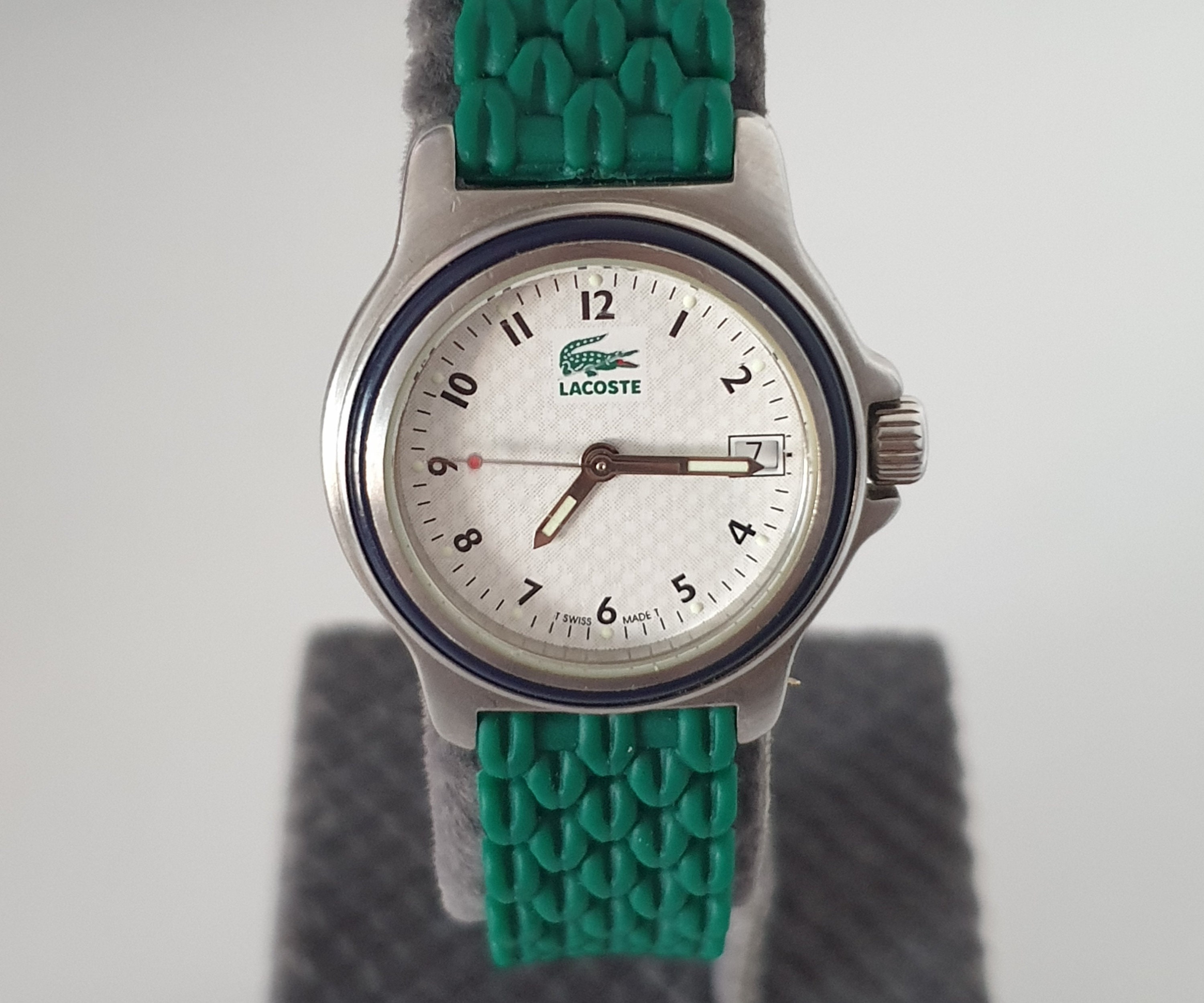 Perfekte Lacoste Grün Damen Vintage Armbanduhr, minimalistische Casual Frauen Uhr