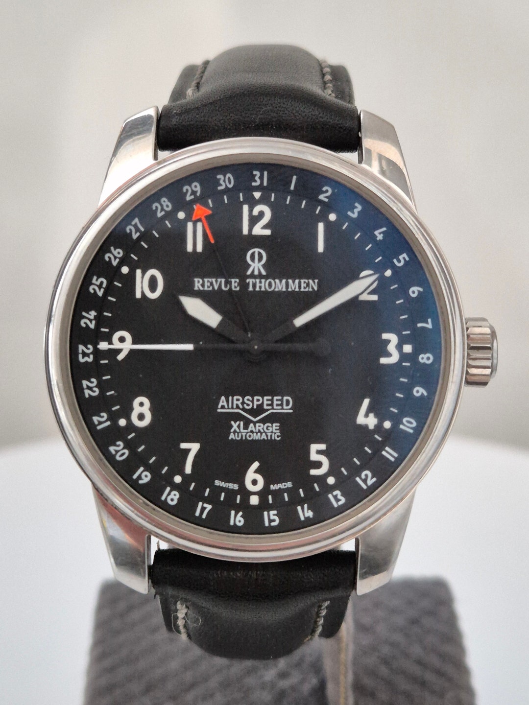 Revue thommen airspeed chronograph
