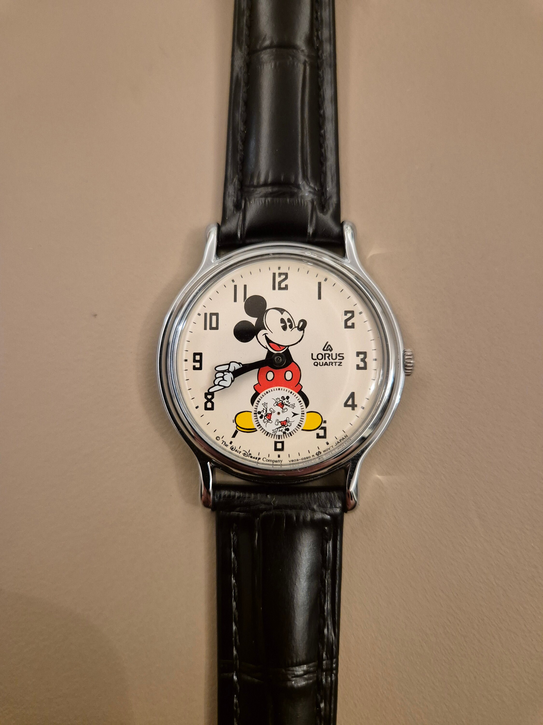 SEIKO LORUS Mickey Mouse ヴィンテージ 稼働品 美品 s-l400.jpg