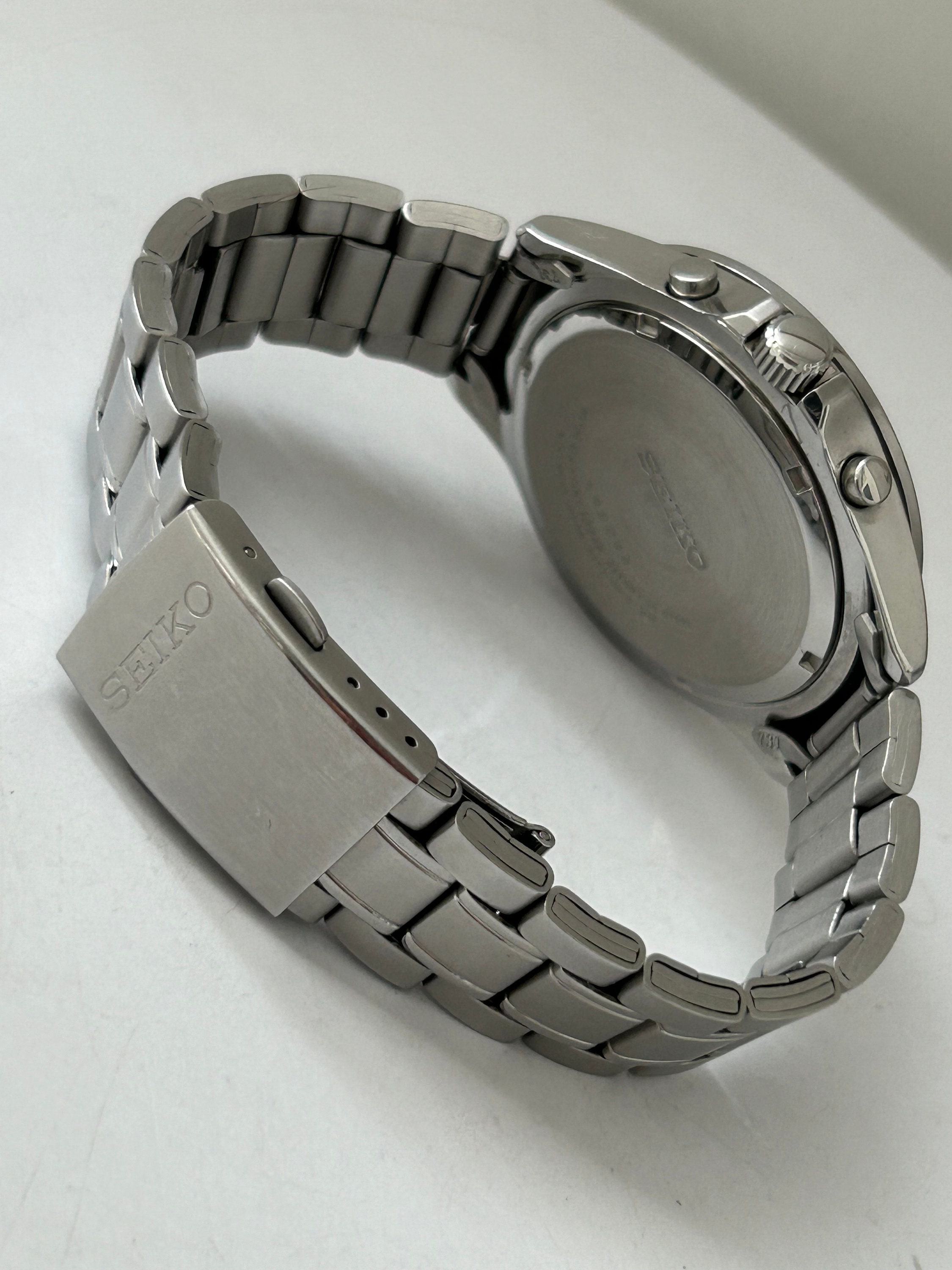 SEIKO　クロノグラフ　4T57-00E0 クオーツメンズ　稼働 Seiko Chronograph 4T57-00E0 – Mens Wrist Watch ,the Best