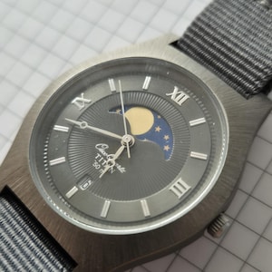 Rare Osco Titan Moonphase Quartz Vintage Watch 1990s, Minimalist Elegant Dress German Wristwatch, Gift For Mothers, Gift For Fathers,NOS