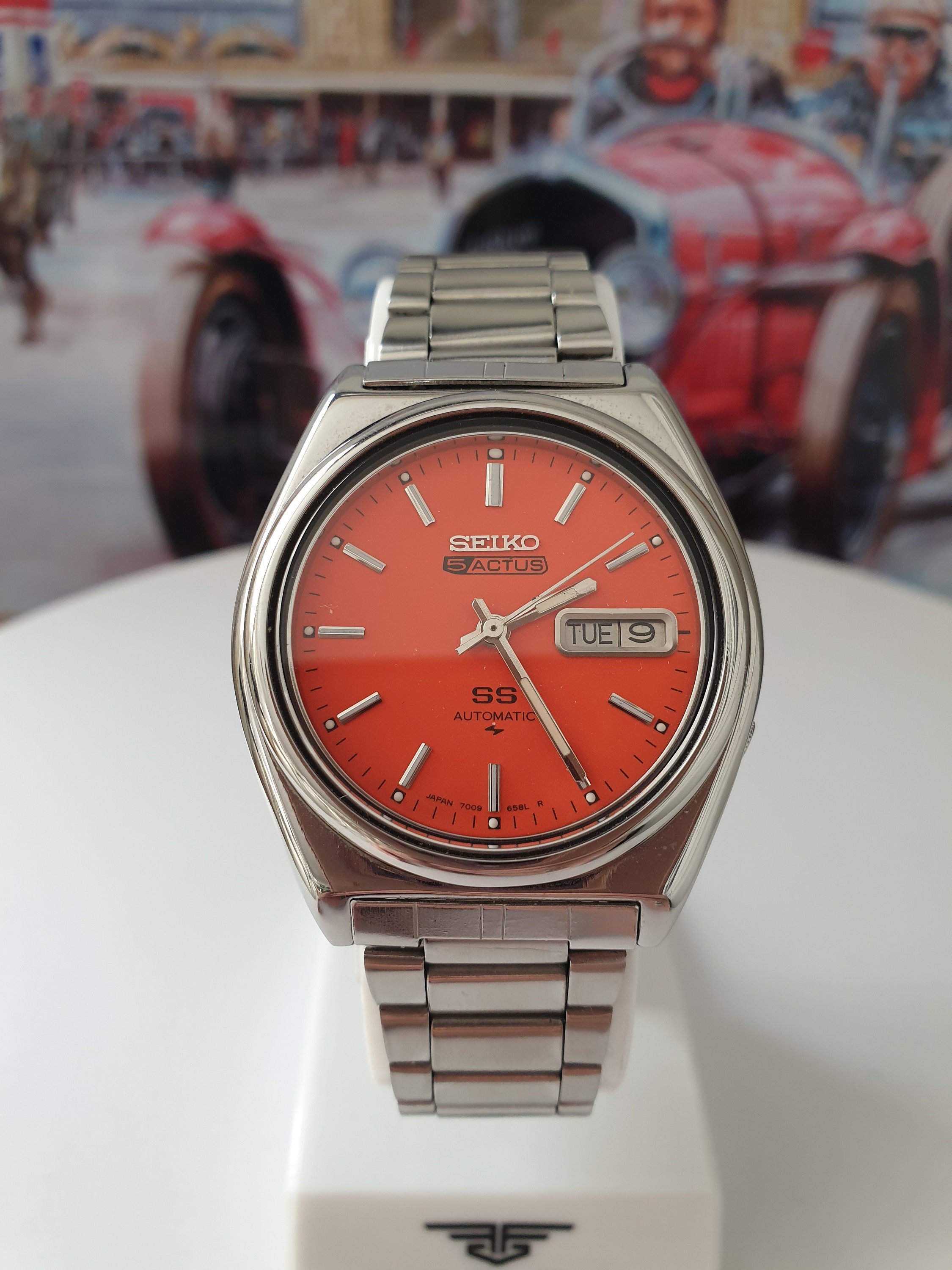 Seiko 5 Actus SS Mens Vintage Day Date Automatic Orange Dial Cal