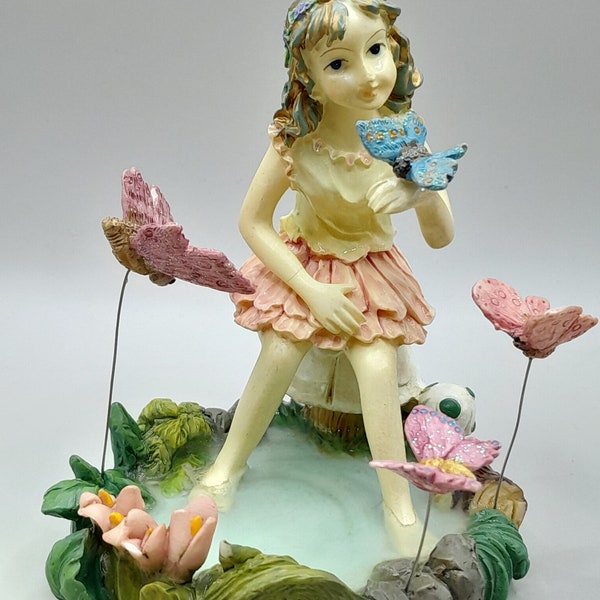 Dezine The Fairy Collection A Mongst Friends1997 Figurine 11.5cm Tall