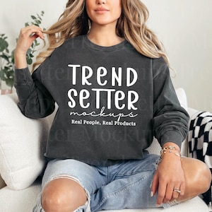 Comfort Colors 1566 Pepper Mockup, CC1566 Trendy Checkered Mock-up, Grey Crewneck Sweatshirt, Real Person Model