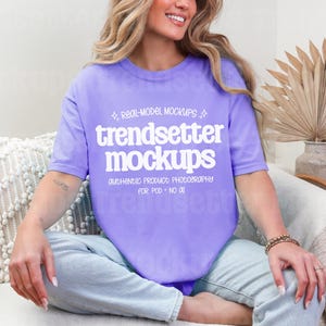 Comfort Colors 1717 Mega Mockup-paket, CC1717 Livsstil & Flat Lay T-shirt-mockups, Riktig modell bild 9
