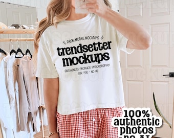 Comfort Colors 3023CL Ivory T-shirt Mockup, CC3023 Cropped Boxy Tee, Mirror Selfie