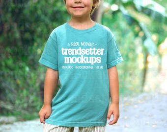 Comfort Colors 9018 Seafoam T-Shirt Mockup, C9018 Kids Tee, Outdoor Lifestyle, Real Model