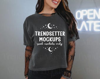 Comfort Colors 3023CL Pepper Mockup, Edgy Boxy Tee Mock, Real Person Model