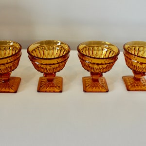 Vintage Indiana Glass Company Amber Mount Vernon Goblets Wine/Water Glasses Low Sherbet Glasses Footed MCM 1970s Glassware Barware 6 Fluid ounces