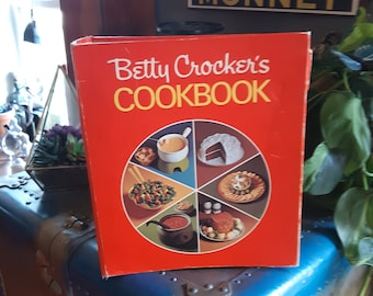 Vintage Betty Crocker's Red Pie Chart Cookbook 5-Ring Binder/ Illustrated Antique Cookbooks