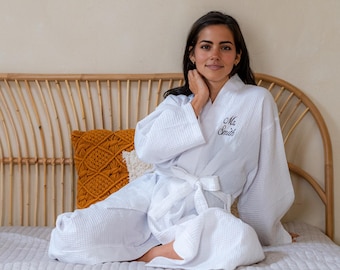 Embroidered Waffle Cotton Kimono Robe – Personalized Spa Bathrobe