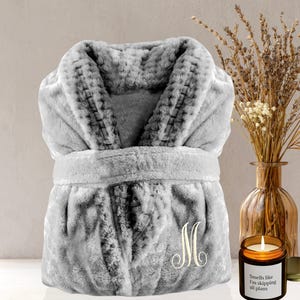 Fluffy Fleece Robe | Plush Bathrobe for Women, Personalized & Embroidered | Luxury Christmas Gift Secret Santa Idea