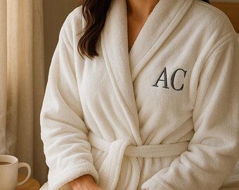 Peignoir en polaire brodé avec initiales personnalisées - Cadeau de spa personnalisé