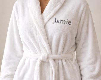 Peignoir court en peluche personnalisé pour femme, peignoir en polaire léger et confortable, cadeau de spa Monogram