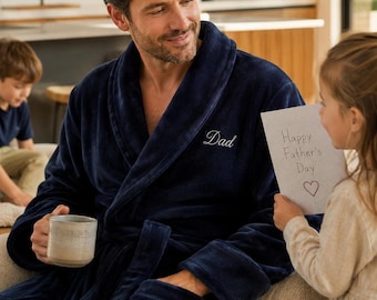Luxurious Plush Robe Dad – Personalized Fleece Bathrobe, Cozy Father’s Day Gift Him