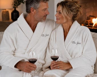 Matching Plush Robes for Couples – Personalized His Hers Bathrobe Set, Cozy Anniversary Gift for Husband and Wife