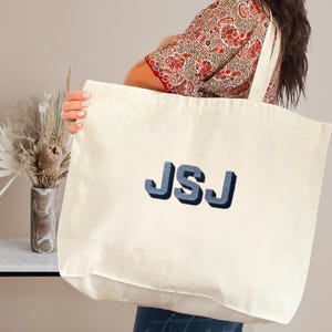 Graduation Gift Bag Embroidered Block Shadow Tote Personalized Bridesmaid Teacher Gift Everyday Pool Tote for Mom