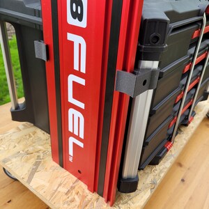 thumbnail interactive-video image 1 of Milwaukee Packout Vertical Rail – Side Rail Mount – Tool Organizer 1 of 3