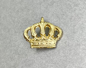 Vintage Crown Mini Brooch, Gold Tone Small Lapel Pin, Estate Costume Jewelry, Gift for Friend.