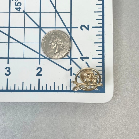Vintage Avon Two Owls Pin, Gold Tone Small Figuri… - image 4