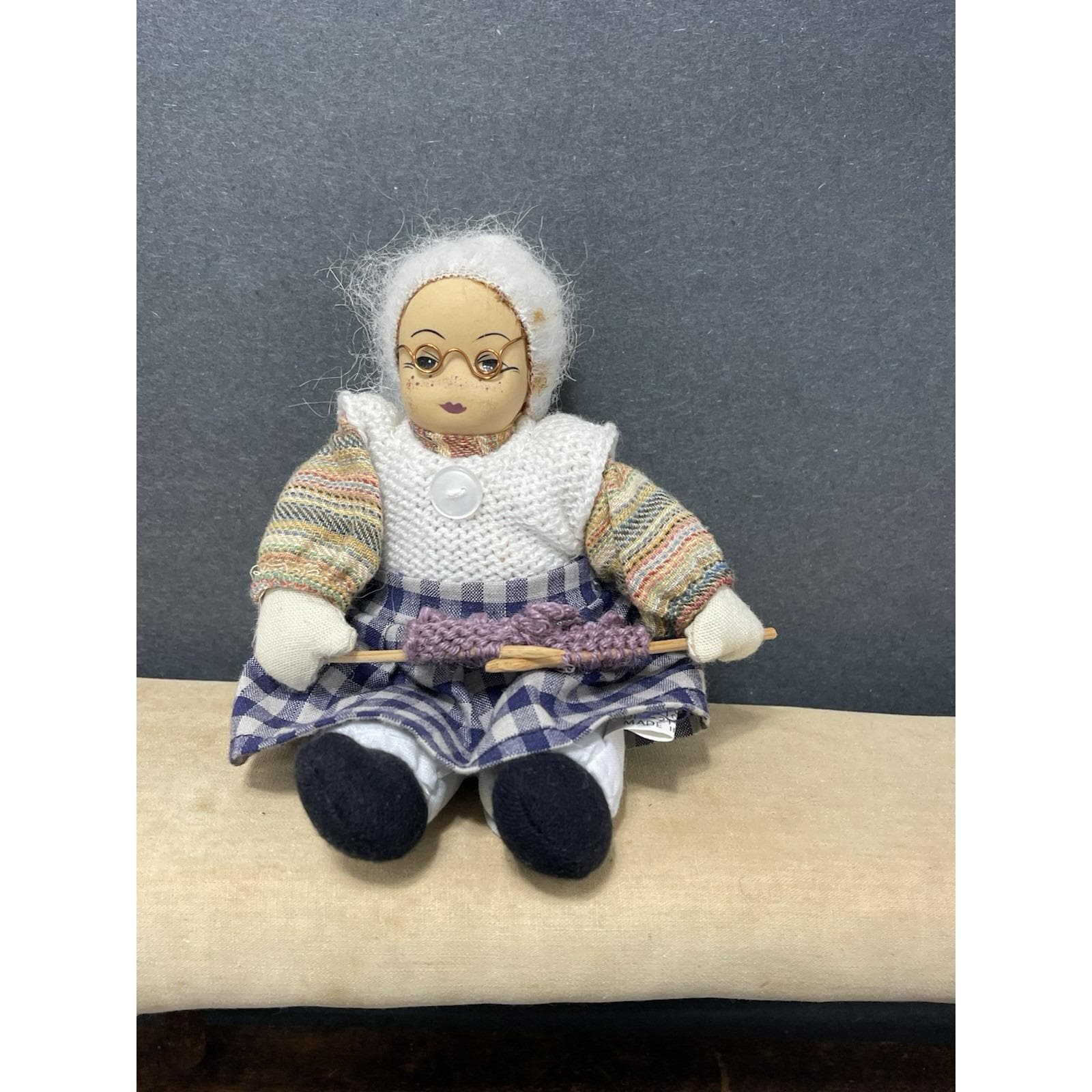 編み物 おばあちゃん人形 素朴 原始的 キッチュ 装飾 ヴィンテージ