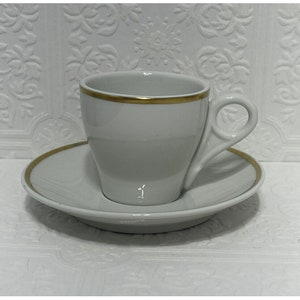 Mayer China Expresso Porcelain Cup & Saucer White Gold Trim Vintage 276 M restaurant ware train hotel airline ware