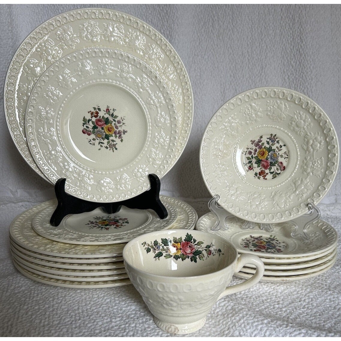 Vajilla vintage Wedgwood Wellesley England de los años 50 con diseño Tintern, 16 piezas