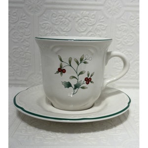 Conjunto de xícara de café e pires Vintage Pfaltzgraff Winterberry Holly and Berries Holiday