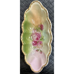 Antike viktorianische Teller: rosa Rosen, gold ausgebogter Rand