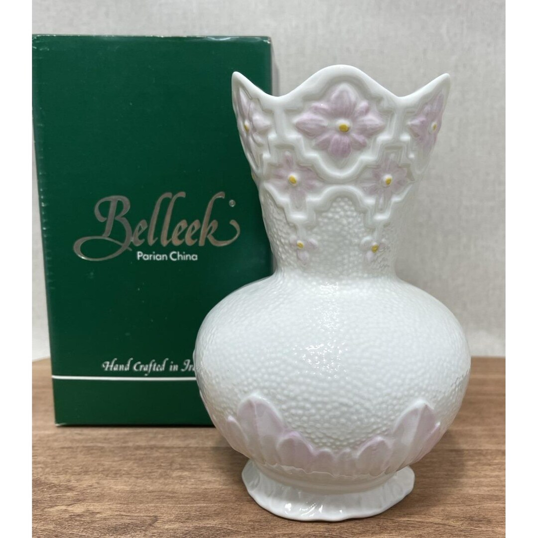 ヴィンテージ BELLEEK ピンクデイジー花瓶 ゴールドマーク入り 箱入り 
