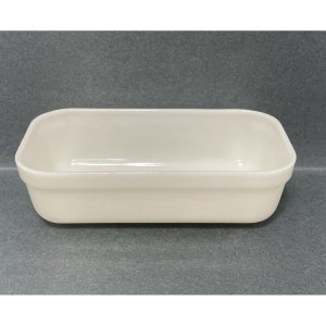 Vintage Anchor Hocking FIRE-KING 1 QT. Pearl White Milk Glass Loaf Pan