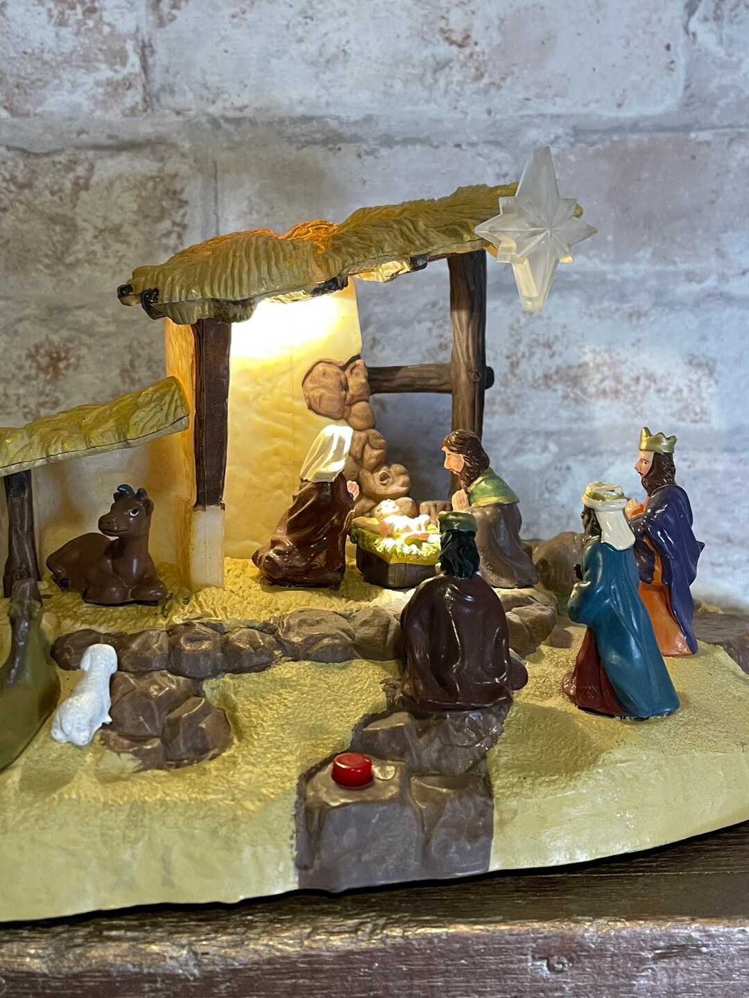 Gemmy Talking Manger Nativity Scene Gemmy Lighted Musical Tells Story
