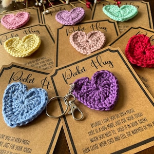 Coeurs câlins au crochet - 8 couleurs - Lire la description