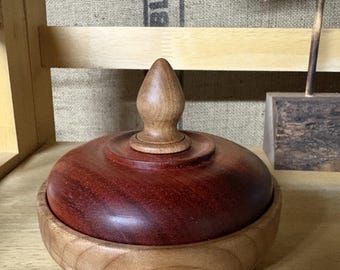 Handy Wood box. Per for kosher salt. Or small items like jewelry.