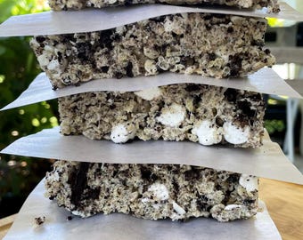 Barrinhas gourmet de arroz crocante com sabor de biscoito e creme | Sobremesa artesanal em pequenos lotes