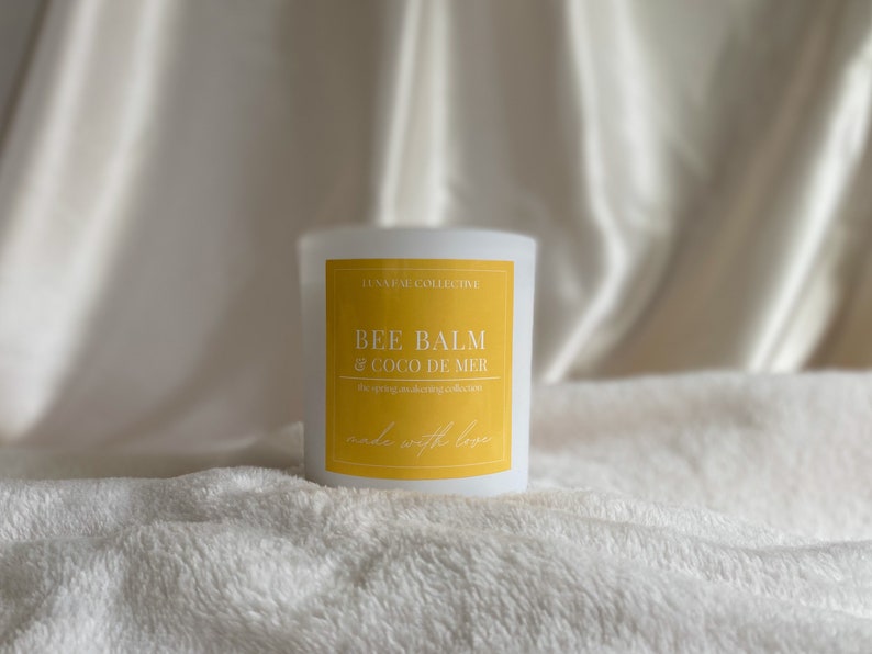 Bee Balm & Coco Soy Candle: Spring Lilac Scent, 12 oz bild 1