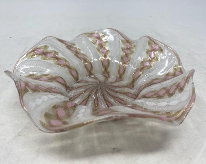 Vintage MURANO Finger Bowl with Aventurine: and Zanfirico detail, attributed to Salviati, circa 1950s
