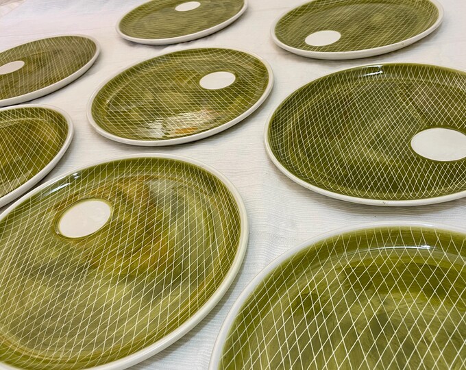 Set of 8 Vintage MANCIOLI for RAYMOR Snack Plates - Italian Pottery - Moss Green Geometric Diamond - 10"