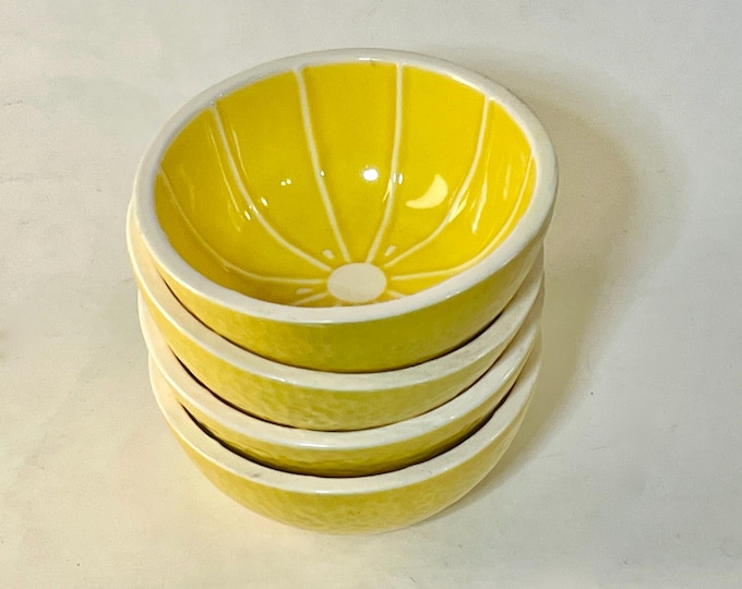 Set of 4 Vintage Breakfast Bowls, Yellow, Japan circa 1960s