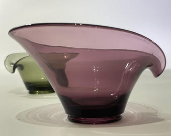 Vintage MCM Pair of Viking Glass Bowls